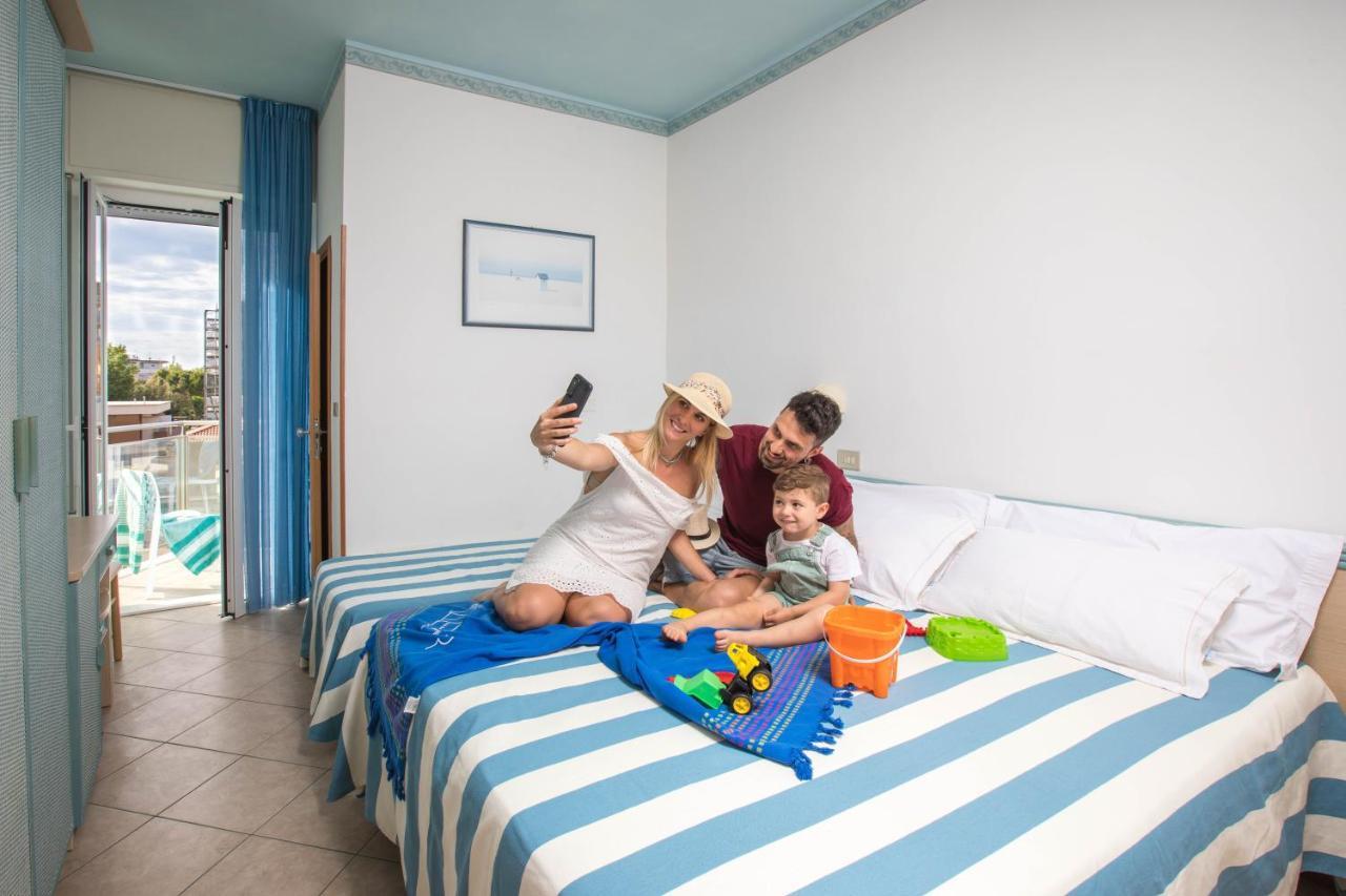 Hotel Tabor Rimini Esterno foto
